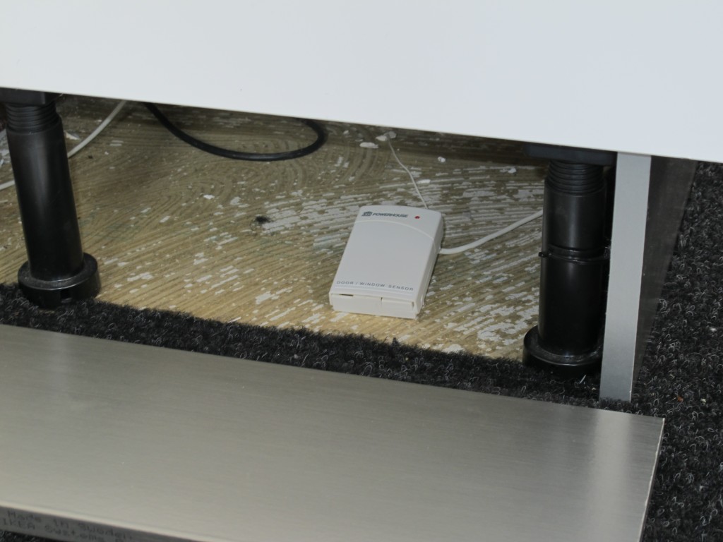 Refrigerator Door Sensor Losse Eindj.es by Curious Timo